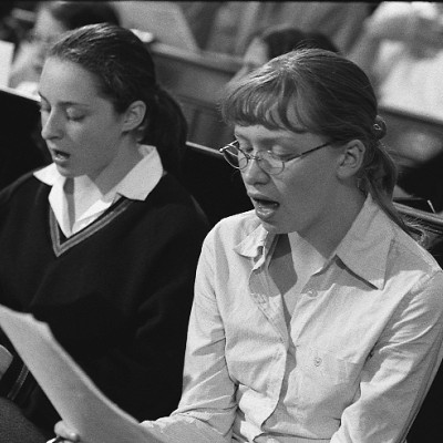 Members of the New London Children's Choir
