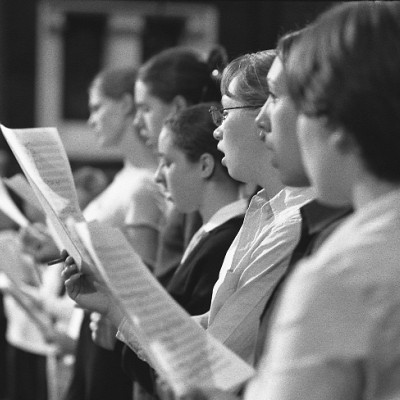 Members of the New London Children's Choir