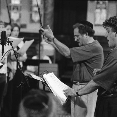 Neil Levin, Cantor Aaron Bensoussan and Members of the New London's Children Choir